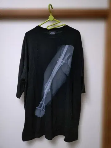 U.R.G.E. 오버 사이즈 T셔츠