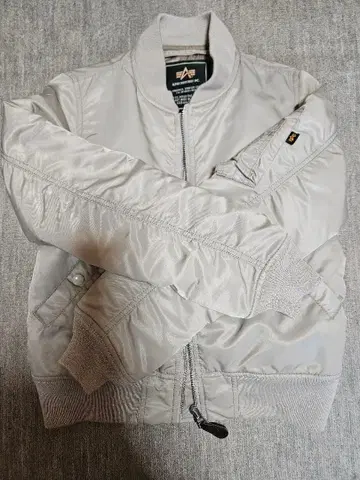 UNTITLED MA-1 블루종