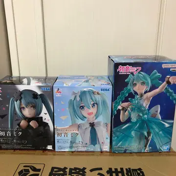 새상품 미개봉 하츠네 미쿠 피규어 3세트