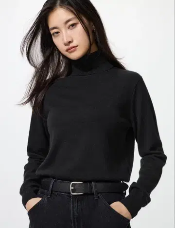 유니클로 캐시미어 터틀넥 스웨터 M 블랙