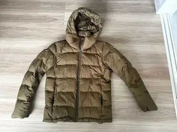 유니클로 UNIQLO 심리스 다운 후드티 다운 자켓 S 카키