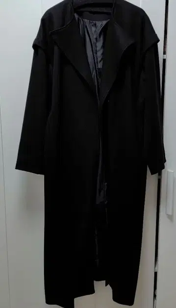 셰리 모나 블랙 롱 코트 F