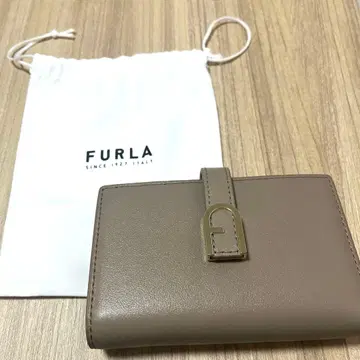 FURLA 새상품급 접이식 지갑