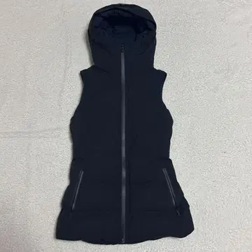 룰루레몬 Sleet Street Vest 다운 베스트