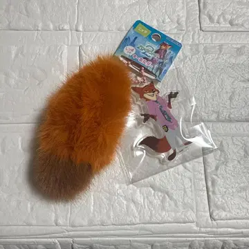 주토피아2 꼬리 달린 키링 닉 극장 굿즈