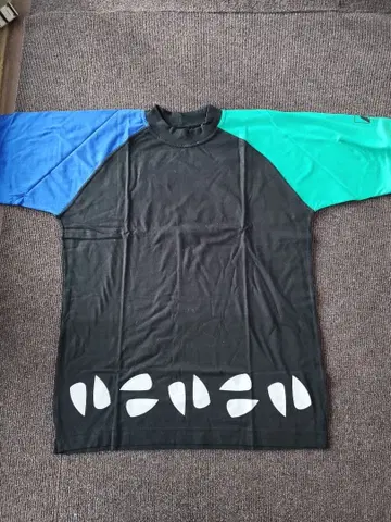 메르세데스-벤츠 다색 티셔츠