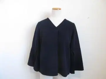 네이비 V넥 플레어 슬리브 판초