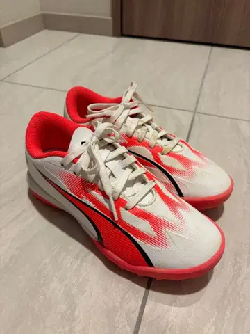푸마 Puma Ultra 1.4 화이트