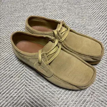 Clarks 왈라비 베이지
