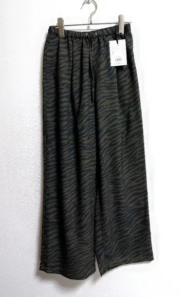 밴야드 스톰 제브라 조젯 와이드 팬츠 브라운