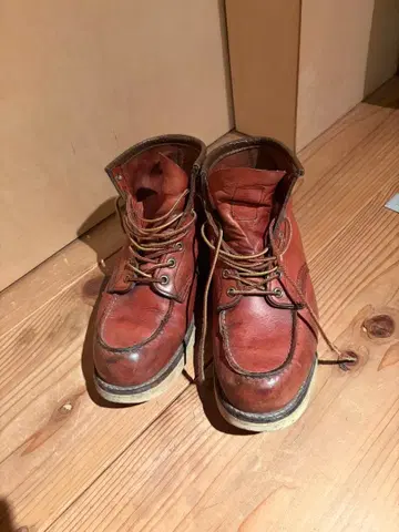 레드윙 하프컷 부츠