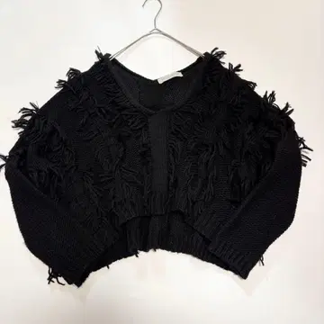 [ 새상품급 ] RINASCIMENT 프린지 니트 알파카 혼방 블랙