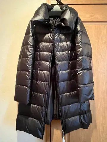 미사용 새상품 Ketty 블랙 다운 코트