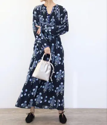 24SS 인기 누키테파 코튼 JQ 마리골드 프린트 셔링 드레스