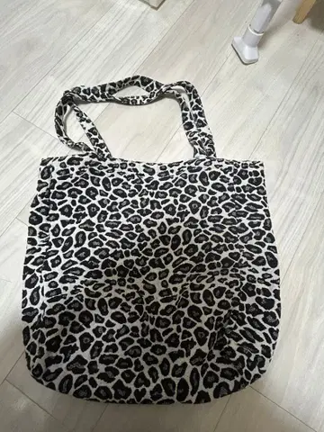 레오파드 무늬 토트백 캔버스