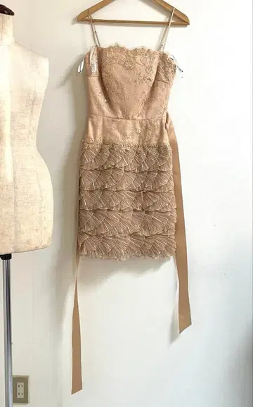 베어탑 비즈 레이스 타다시 쇼지 로맨틱 레이스 칵테일 드레스