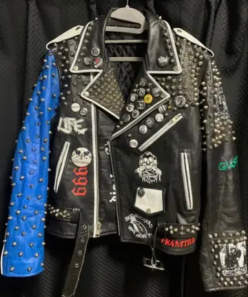 스터드 장식 커스텀 가죽 재킷