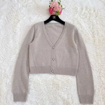 최근 모델 폭시 캐시미어 100% 펄 버튼 가디건
