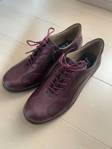 [ 여성 신발 ] 와인 컬러 신발 23.5