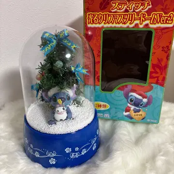 스티치 빛나는 크리스마스 트리 돔