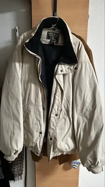 Eddie Bauer 베이지 다운 자켓 XL