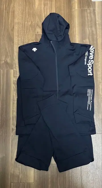 무브 스포츠 데상트 맨투맨 후드티 상하의 세트