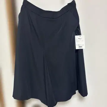 블랙 컬러 폴리에스테르 큐롯 사이즈 17