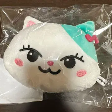 NiziU 팝업 스토어 NIZOO 패스 케이스 루카 마유카