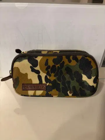 일비종떼 카모플라쥬 파우치