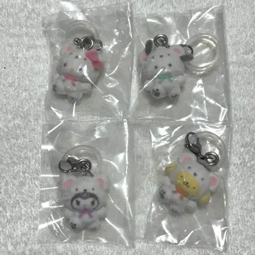 산리오 복슬복슬 스노우 4개 세트 (쿠로미, 시나모롤, 포차코, 키티)