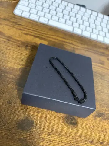 Daniel Wellington 메쉬 팔찌 2.8 블랙 18.5