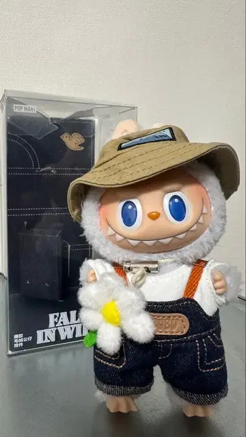 FALL IN WILD 봉제 인형 펜던트