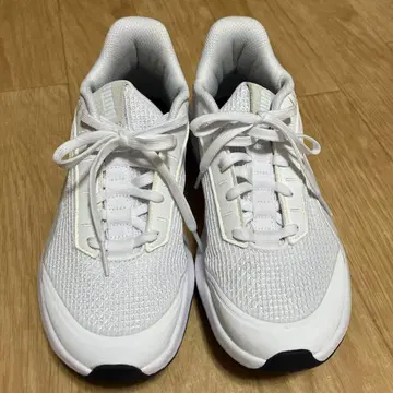 새상품급 PUMA 스니커즈