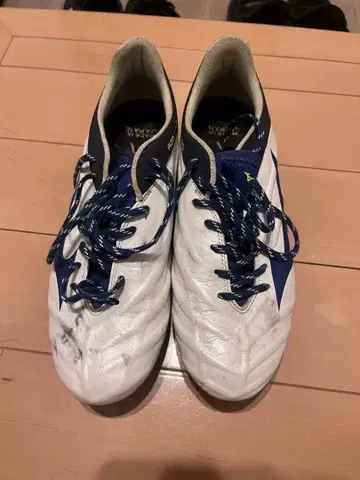 Mizuno Rebula 축구화 스파이크 화이트/네이비