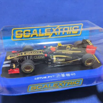 SCALEXTRICK LOTUS F1 로맹 그로장