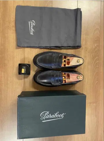 Paraboot / REIMS 네이비 UK 6 슈트리 크림 세트