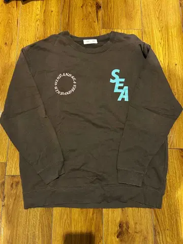 WIND AND SEA 브라운 맨투맨