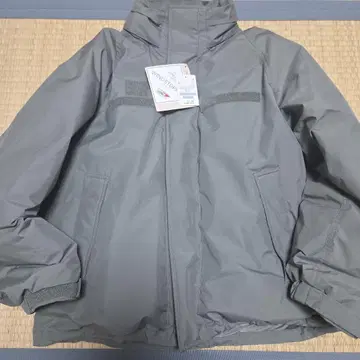 +phenix WINDSTOPPER 다운 자켓 S 사이즈