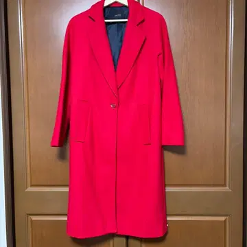 새상품 미착용 ZARA 빨간색 롱 코트