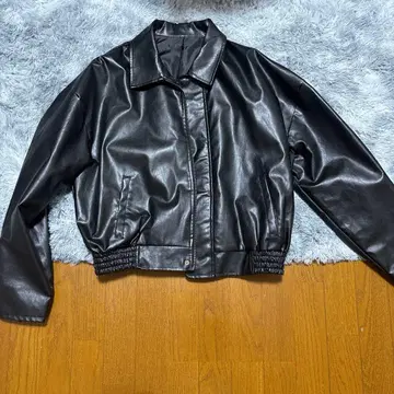 블랙 가죽 리브 자켓