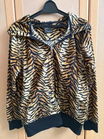 Clash Ahead 인조 모피 레오파드 무늬 더블 지퍼 후드티