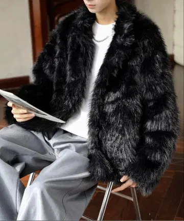 [ neos ] 루즈 실루엣 페이크 퍼 보아 자켓