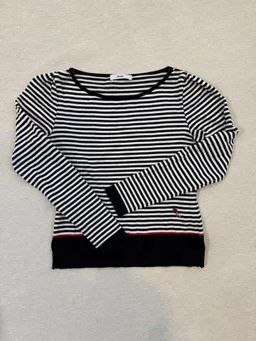 새상품급 Rene 루네 보더 티셔츠