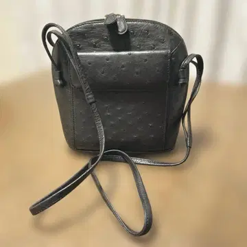 블랙 가죽 숄더백