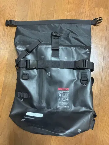 새상품급 DRESS 방수 백팩 대용량 방수 25L