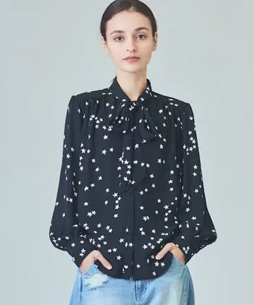 코이즈미 쿄코 착용 그레이스 콘티넨탈 에뚜왈 보우 블라우스