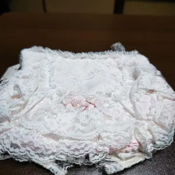 [ 히스크로네 ] 핑크 레이스 파우치 꽃무늬 모티브