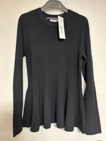 FOUND GOOD 파운드굿 컴포트 페플럼 니트 블랙