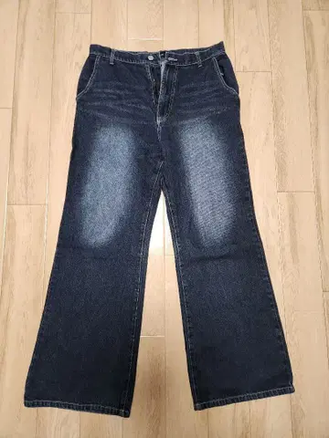 CALLNE 세미 플레어 데님 팬츠