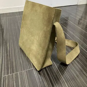 [ A.P.C 아페쎄 스웨이드 가죽 숄더백 올리브 ]